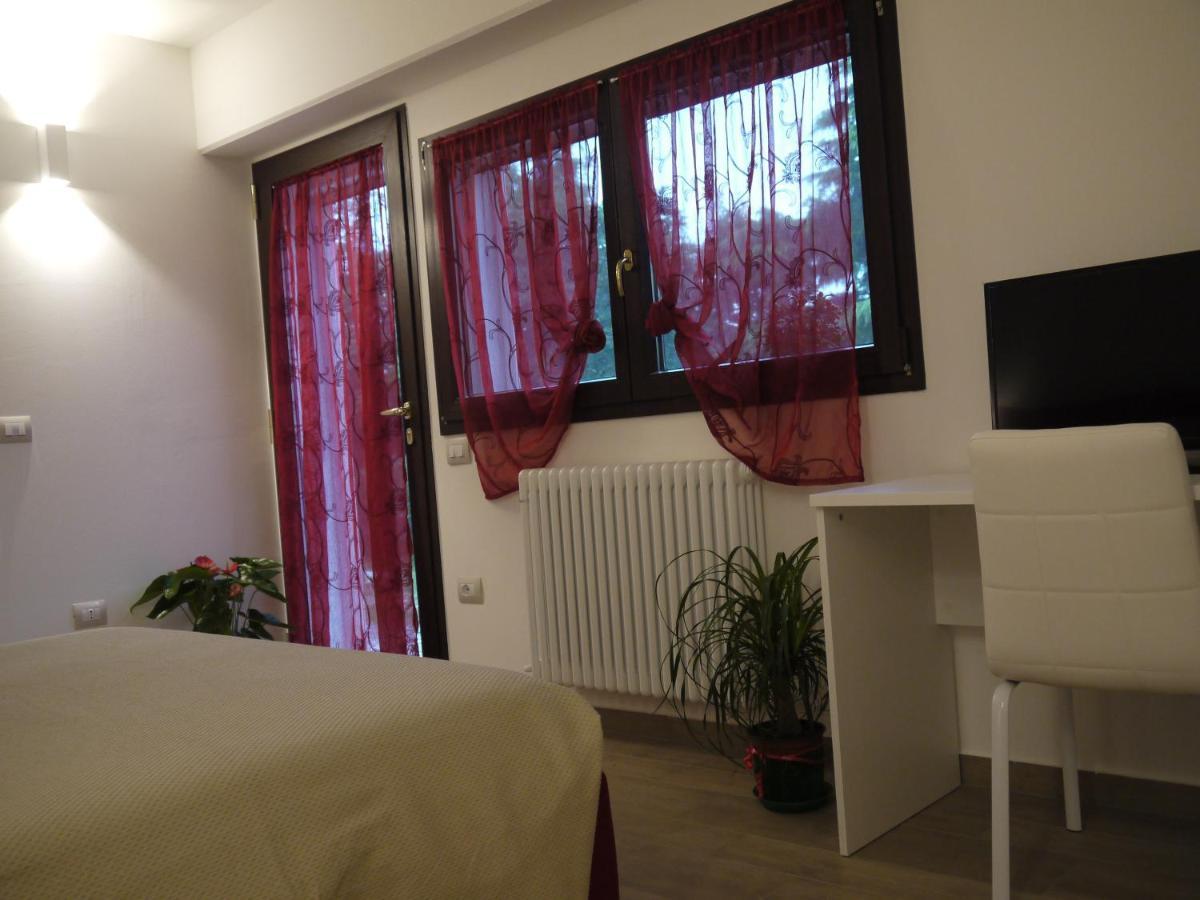 "Cara Pace" In Collina Per Famiglie Bed and Breakfast Montefiore Conca Eksteriør billede