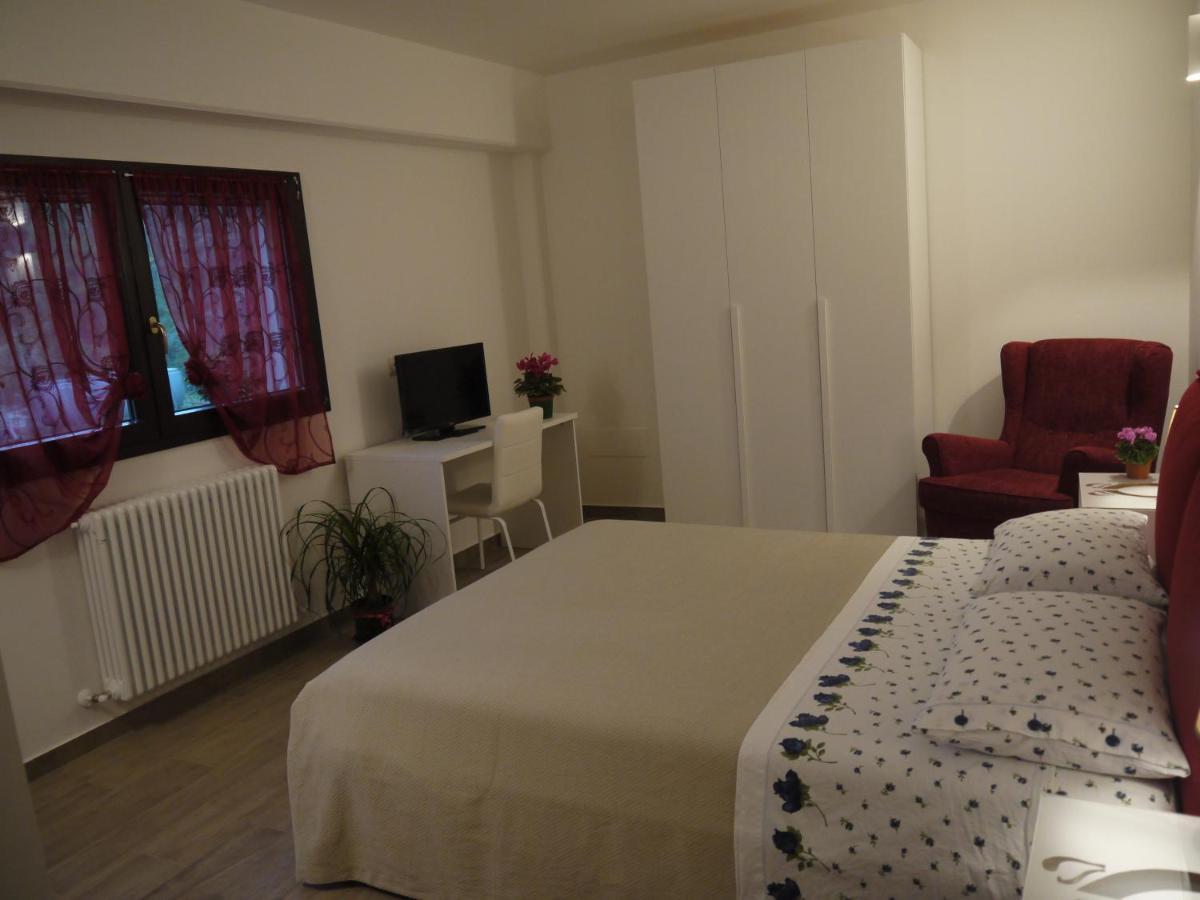 "Cara Pace" In Collina Per Famiglie Bed and Breakfast Montefiore Conca Eksteriør billede