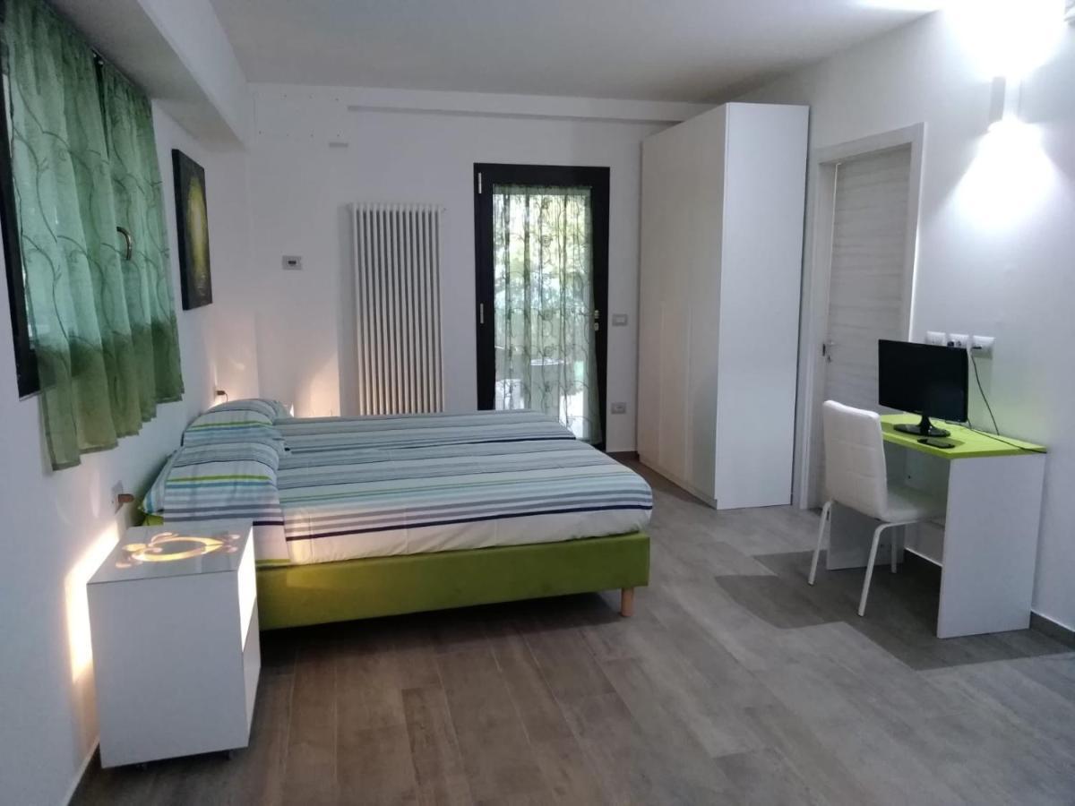 "Cara Pace" In Collina Per Famiglie Bed and Breakfast Montefiore Conca Eksteriør billede
