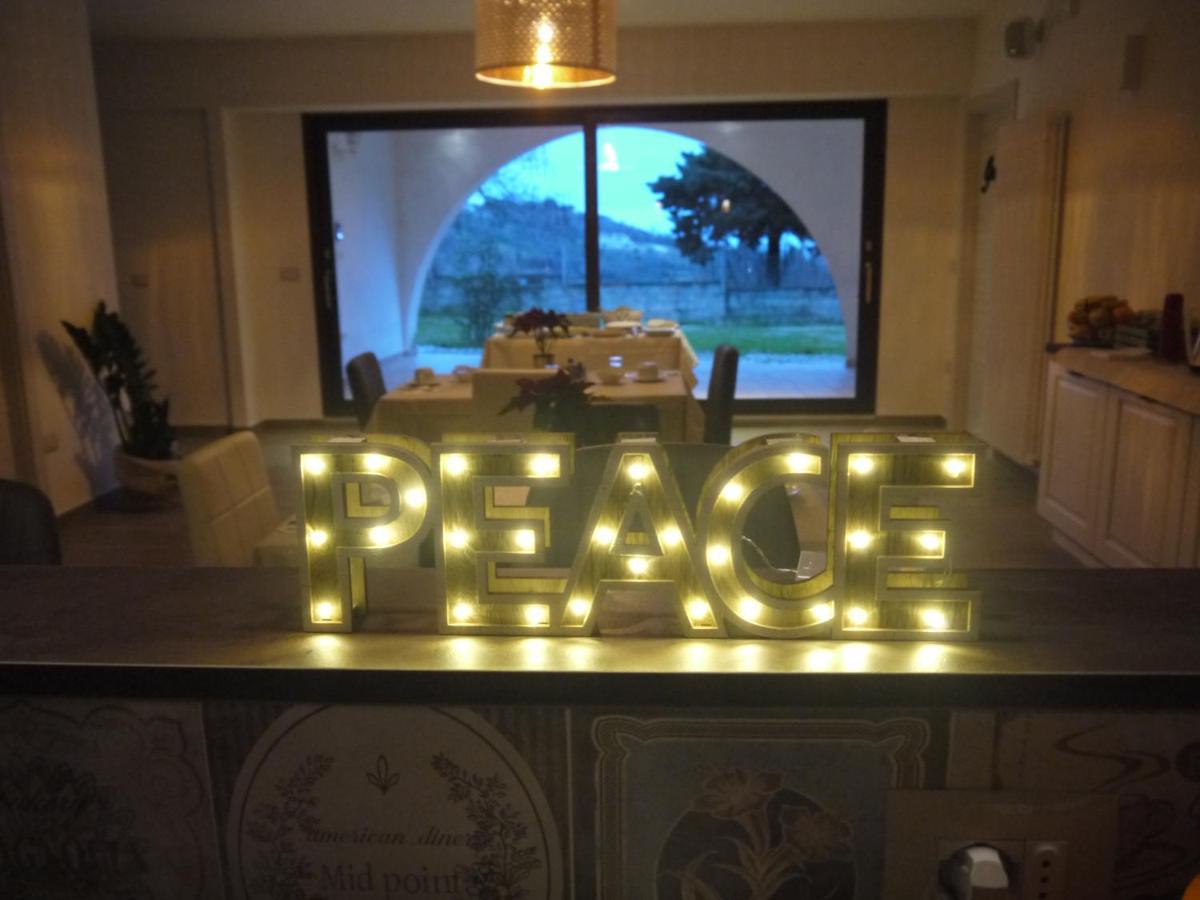 "Cara Pace" In Collina Per Famiglie Bed and Breakfast Montefiore Conca Eksteriør billede