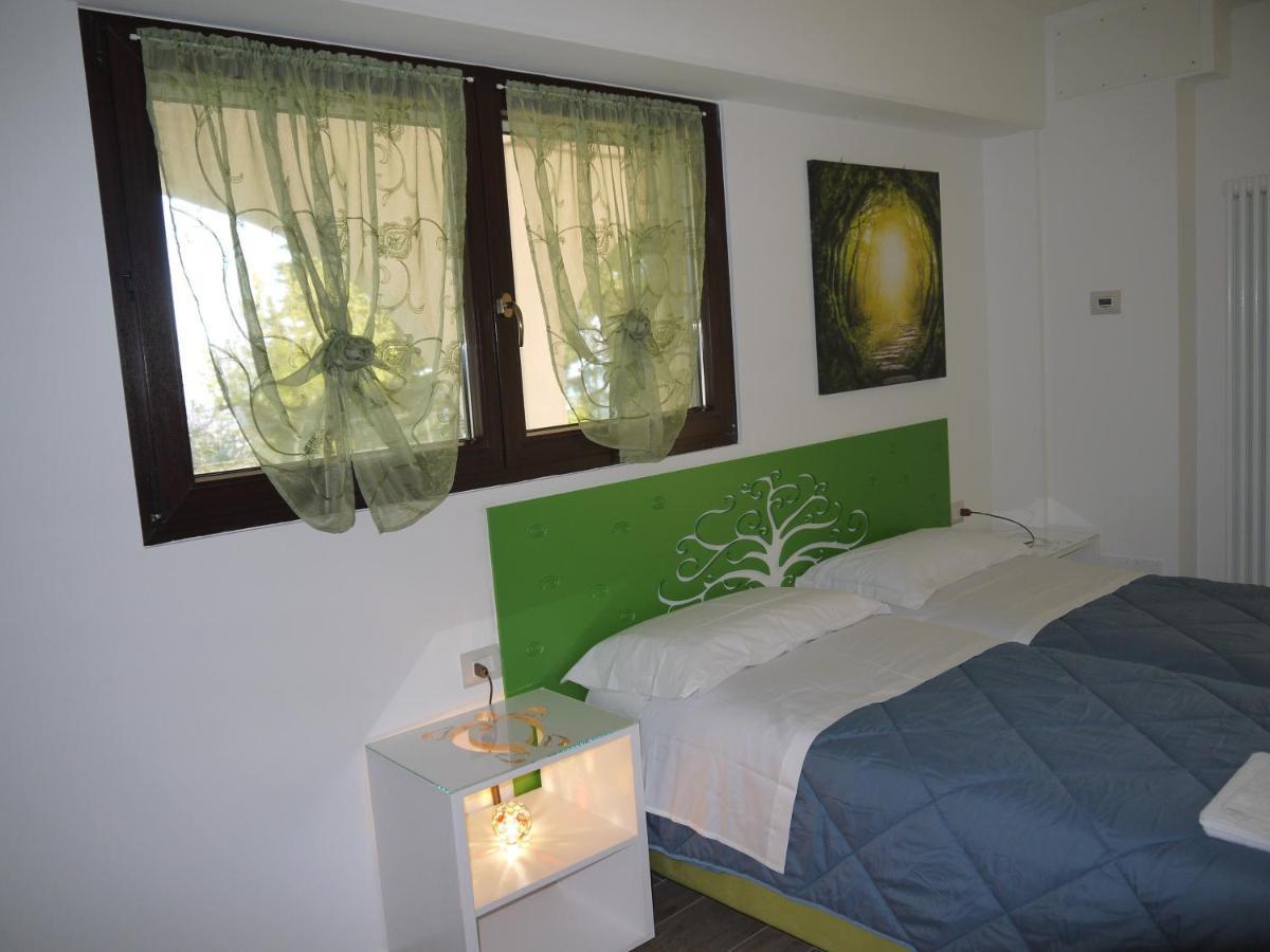 "Cara Pace" In Collina Per Famiglie Bed and Breakfast Montefiore Conca Eksteriør billede