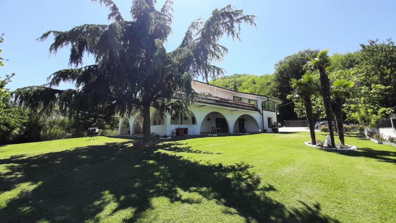 "Cara Pace" In Collina Per Famiglie Bed and Breakfast Montefiore Conca Eksteriør billede